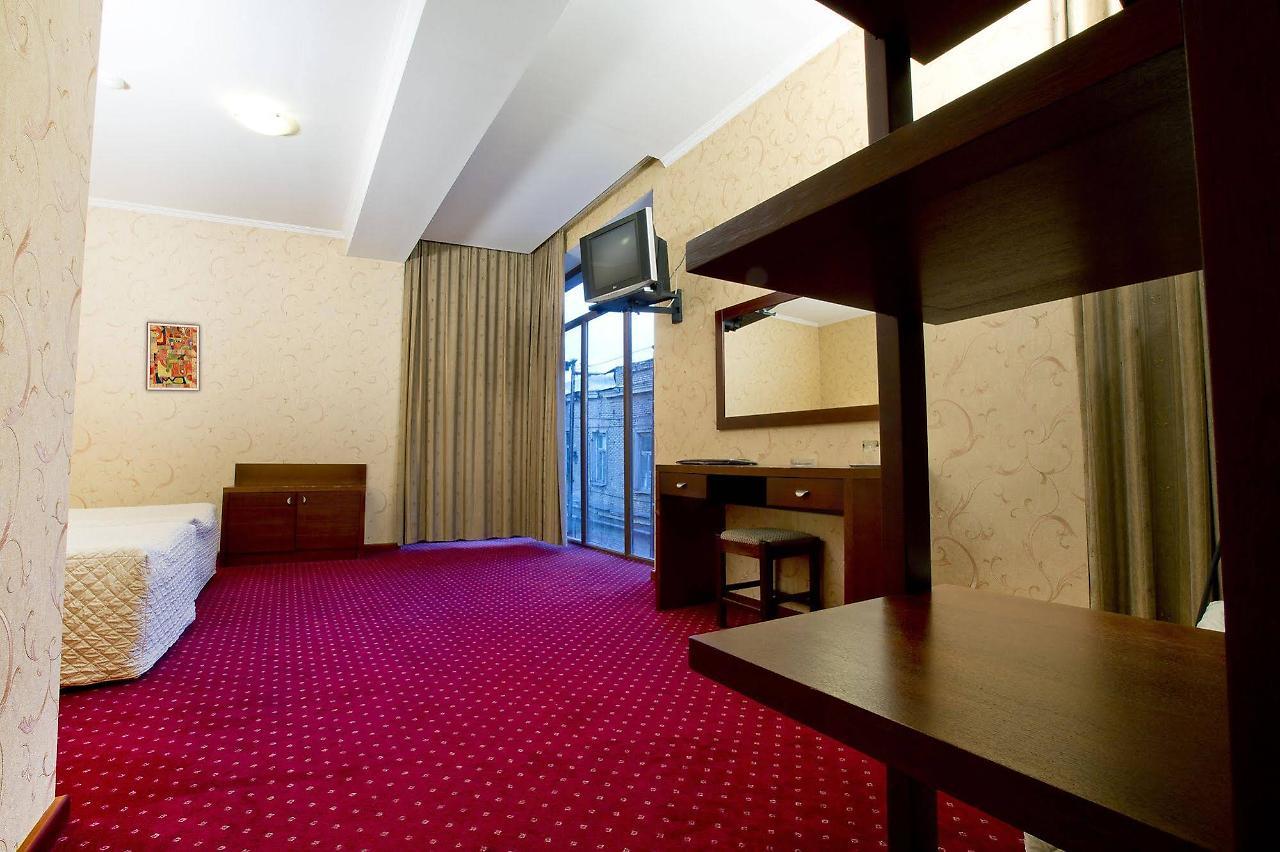 New Kopala Hotel Tbilisi Bagian luar foto