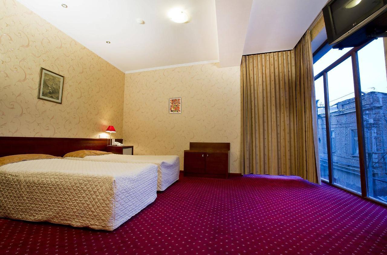 New Kopala Hotel Tbilisi Bagian luar foto